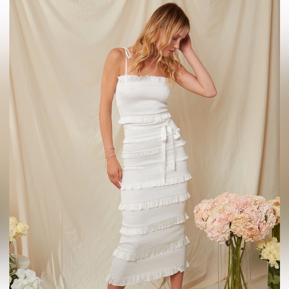 Worn once V. Chapman dress! Perfect for any future bride 🤩